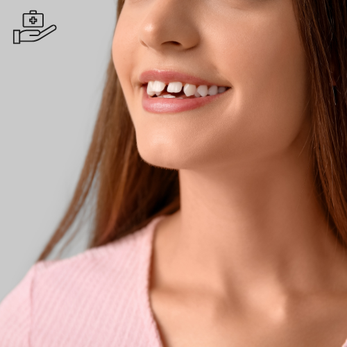 A woman with diastema looking up.